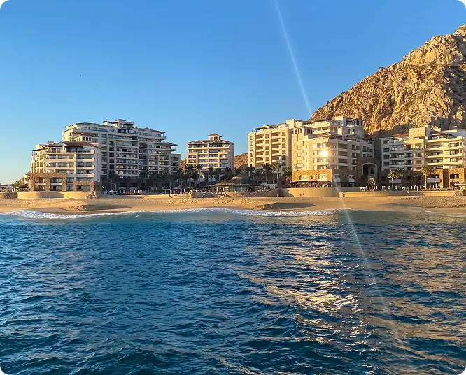 Evento de convención en la playa Los Cabos